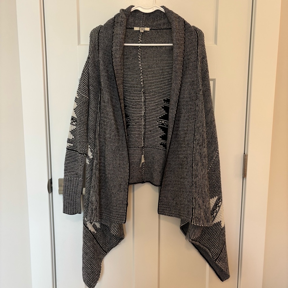 BB Dakota Gray Aztec Women's Sweater